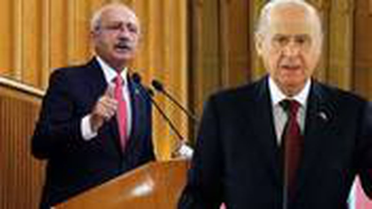 Kılıçdaroğlu parti grubunda Bahçeli'ye teşekkür etti: İktidarın rezilliği bundan iyi anlatılamazdı