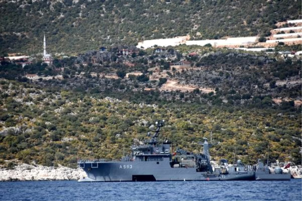 Son dakika haberleri... Türk savaş gemilerinin Akdeniz\'deki bekleyişi sürüyor