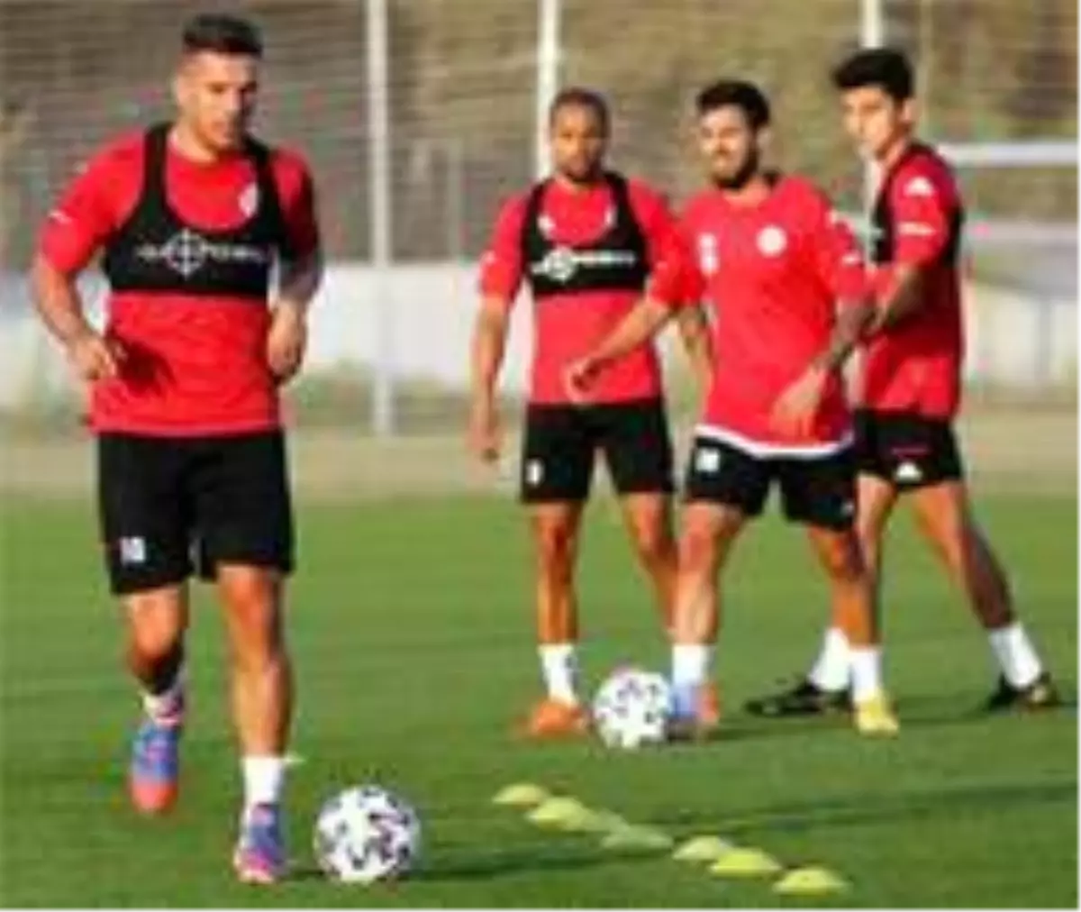 Antalyaspor\'un suskun forvetleri