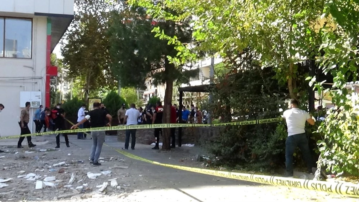 Diyarbakır\'da "namus" cinayeti: Ablasını öldürüp polise teslim oldu