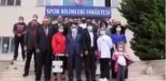 Engelli sporcu anne, kızı ile aynı üniversitede okuyacak