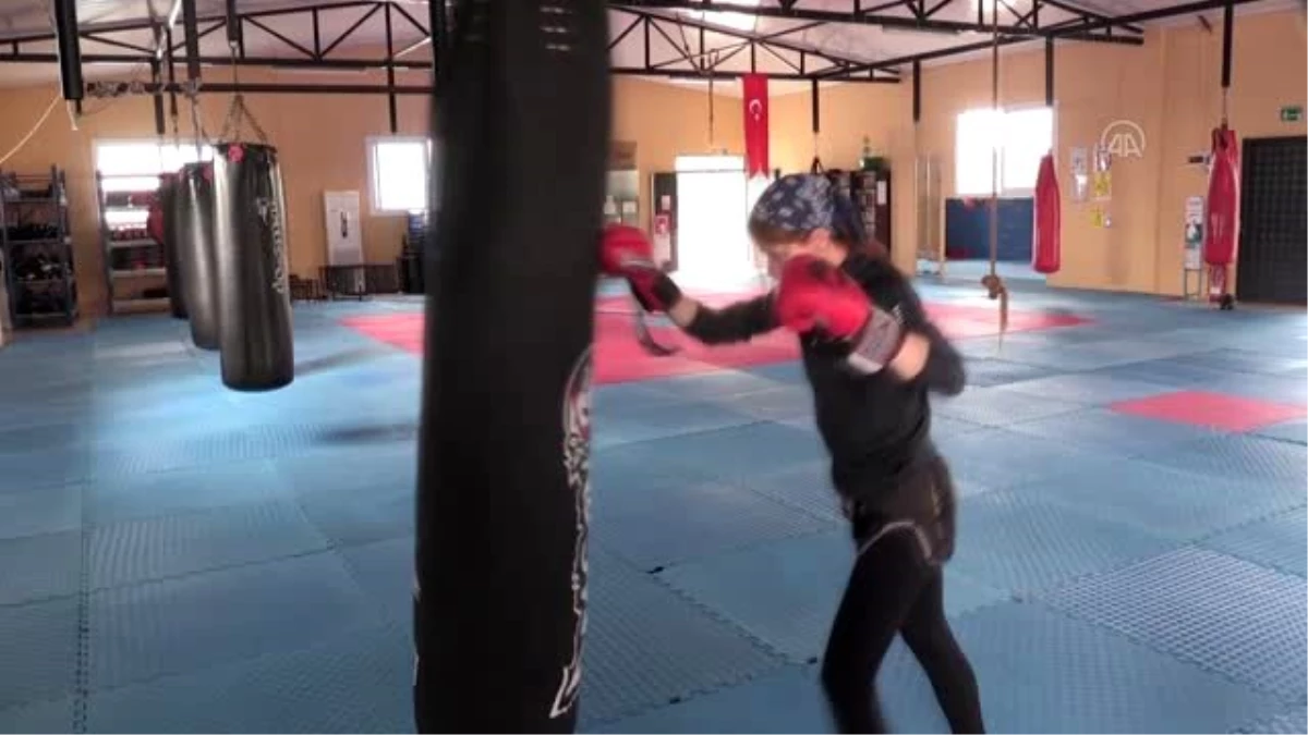 Hedefi muaythai branşında dünya şampiyonluğu