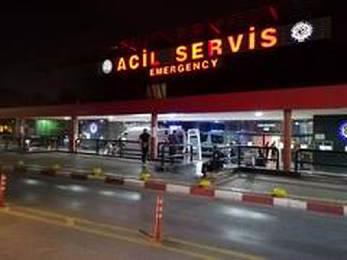 İzmir\'de yüksekten düşen 2 kişi hayatını kaybetti