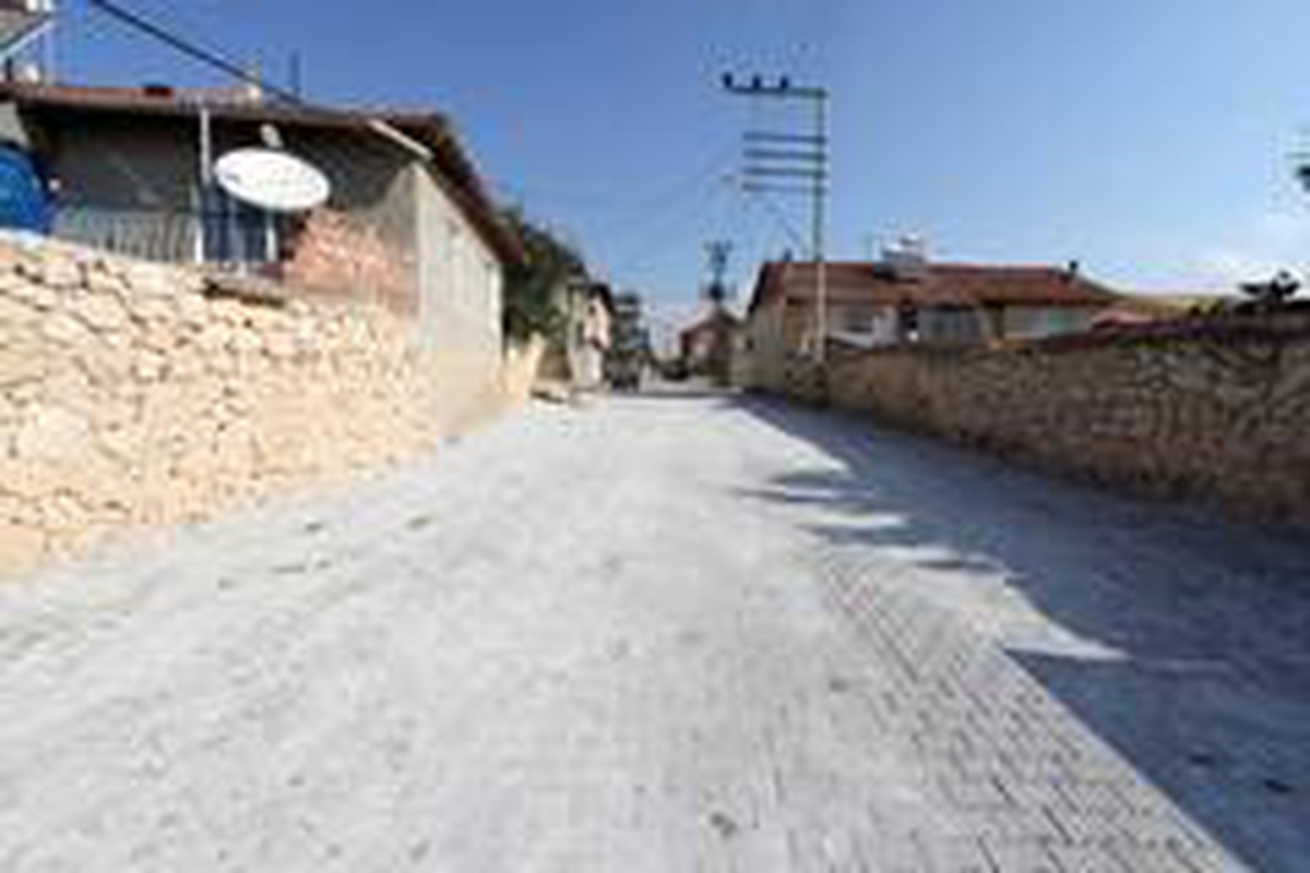 Kütahya\'nın 181 köyüne 195 bin 87 metrekare kilit taşı döşendi