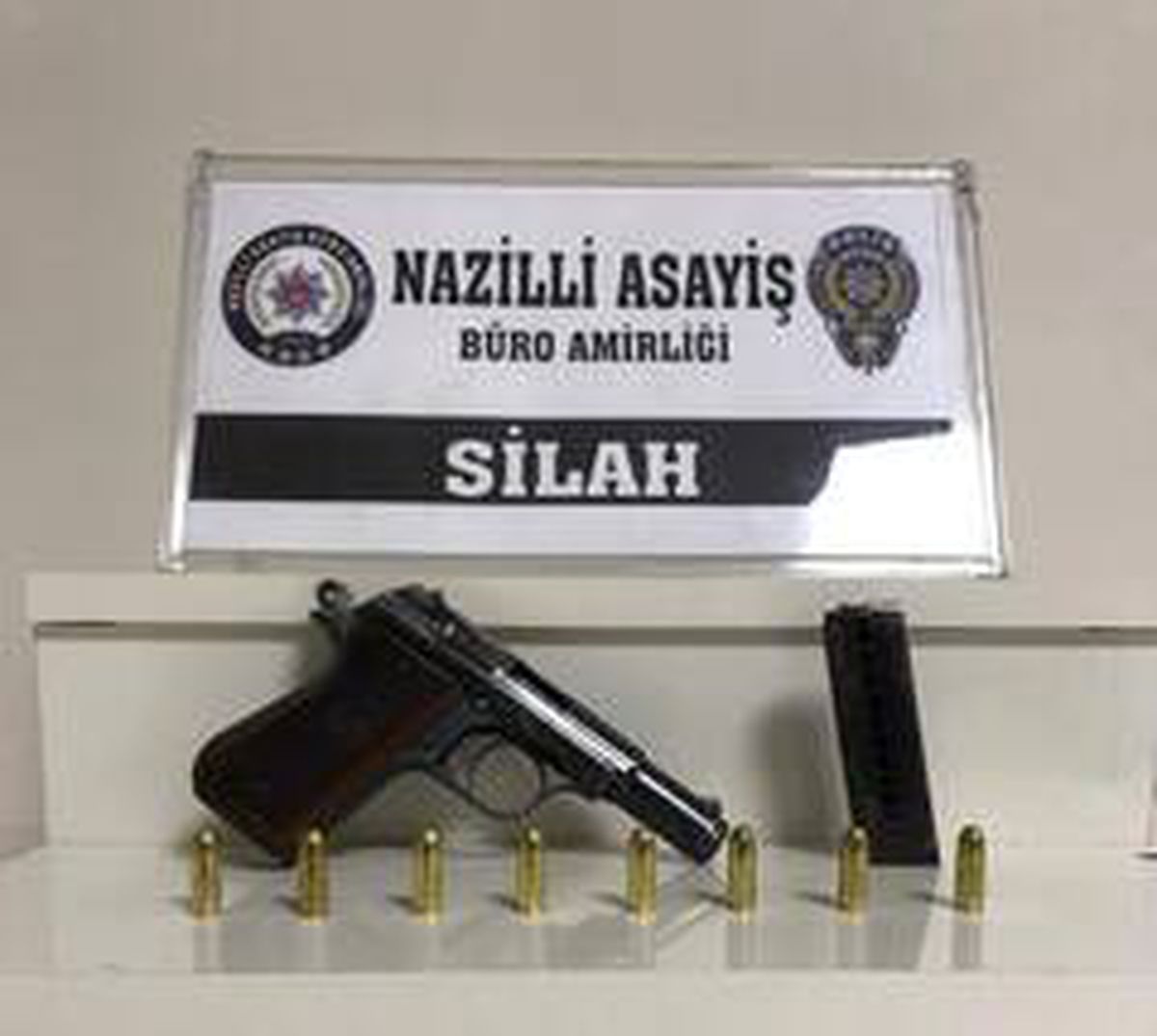 Son dakika haberi | Nazilli\'deki operasyonda 4 adet tabanca ele geçirildi