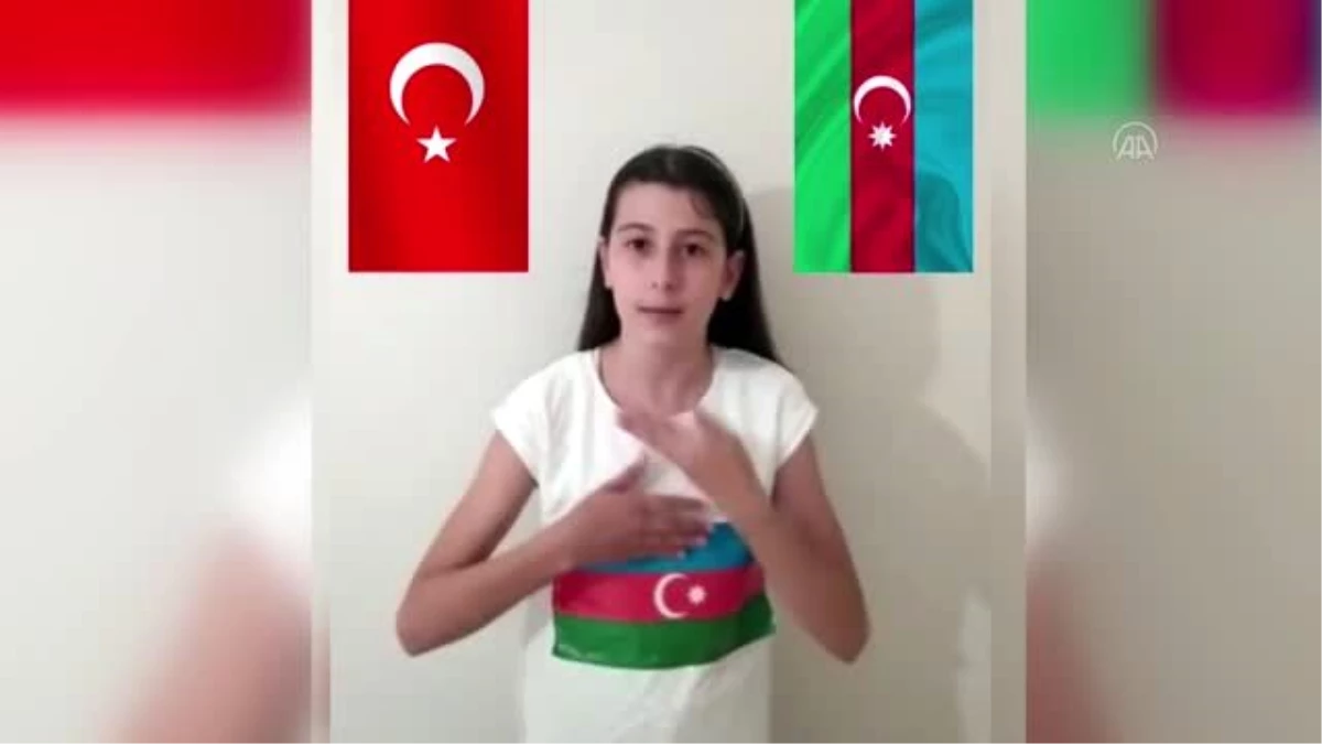 Öğrenciler, Azerbaycan\'a işaret diliyle şiir okuyarak destek verdi