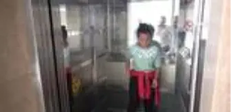 Asansörlerde otomatik dezenfektan sistemi