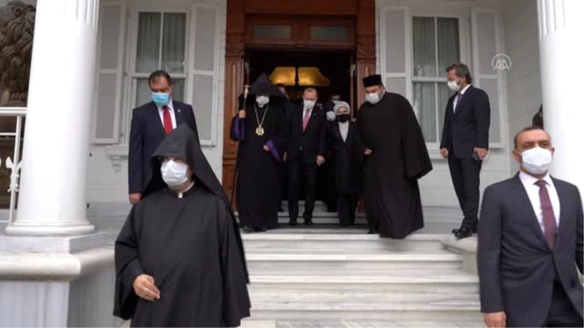 Cumhurbaşkanı Erdoğan, Markar Esayan\'ın Kumkapı Meryem Ana Patriklik Kilisesi\'ndeki cenaze törenine katıldı