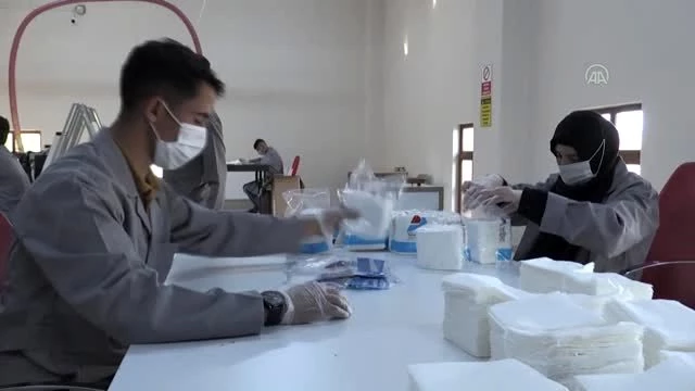 Doğu Anadolu'da çaylar engellilerin ürettiği karton bardaklardan içilecek
