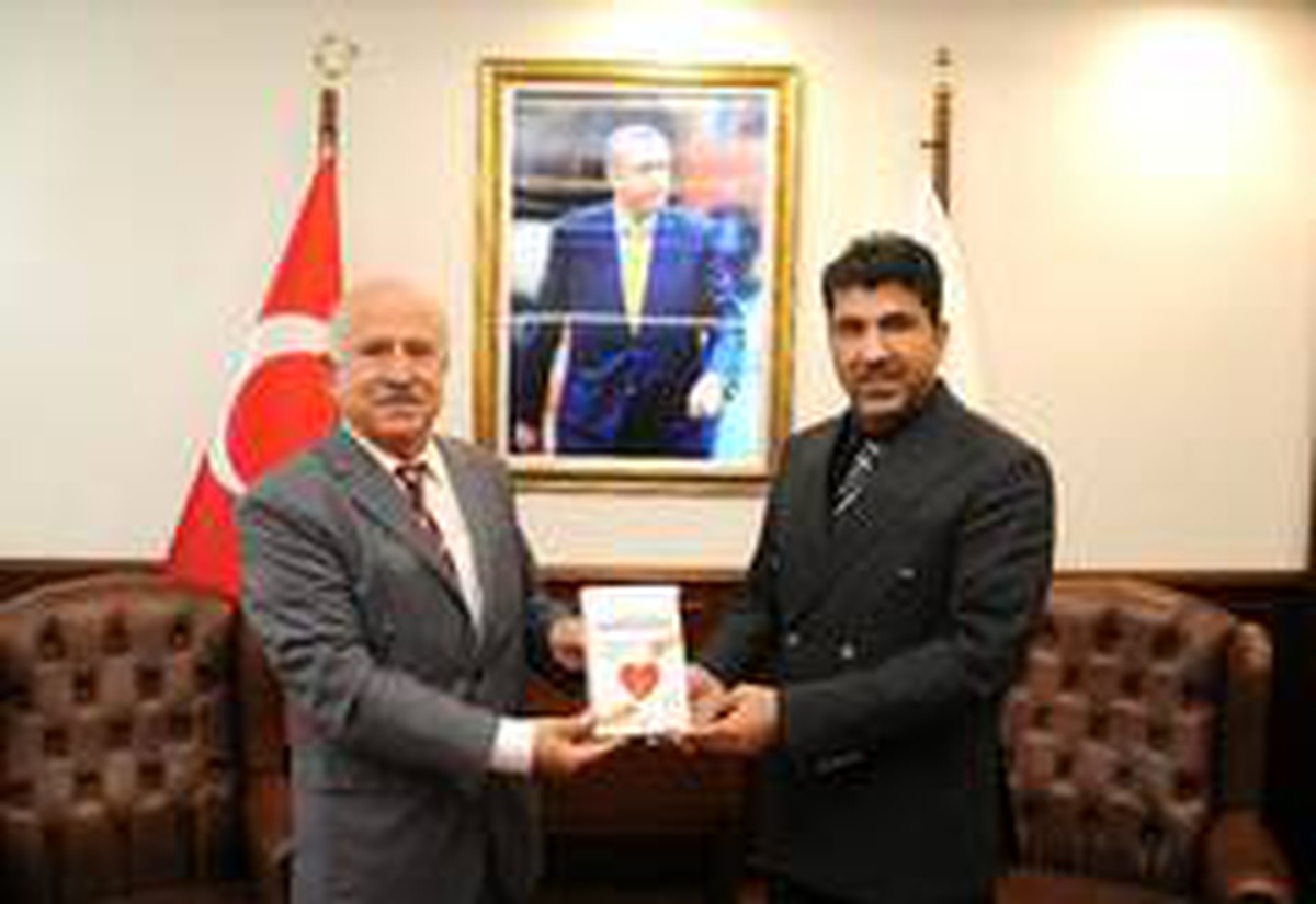 Emekli Başsavcı Necdet Bayraktaroğlu Rektör Aldemir\'i ziyaret etti
