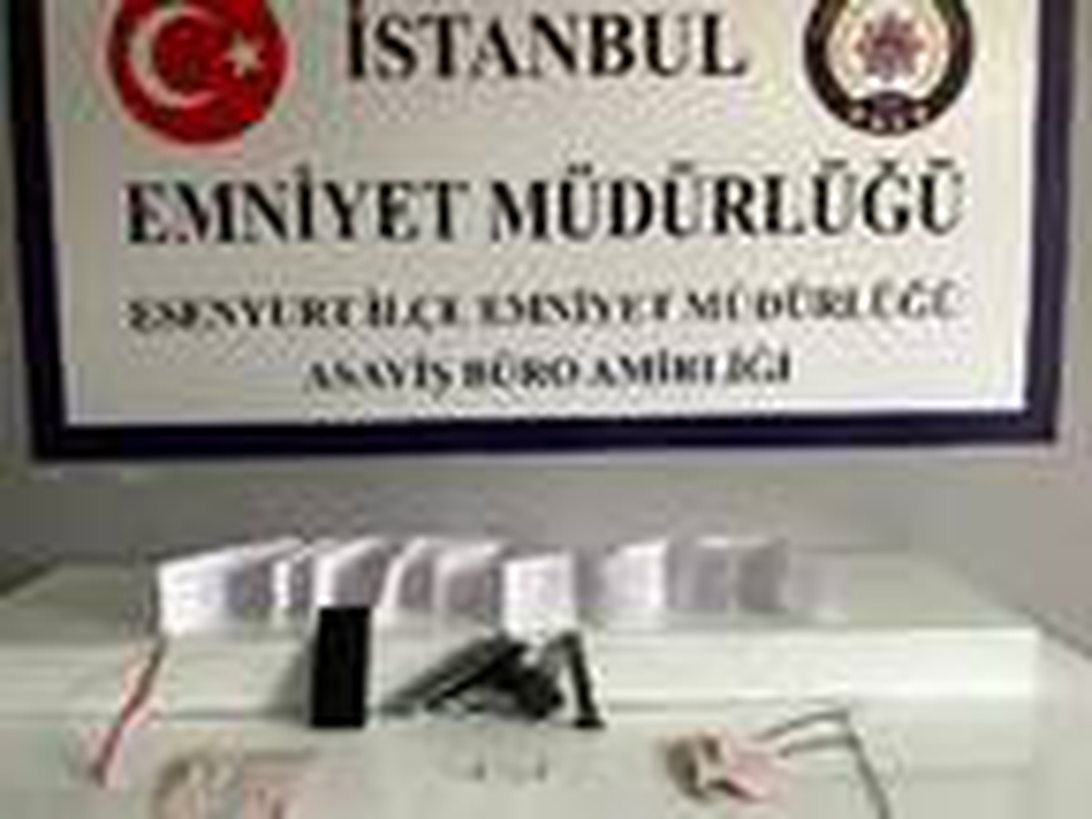 Esenyurt\'ta erkeklere "ilişki tuzağı" kuran 3 kişi yakalandı
