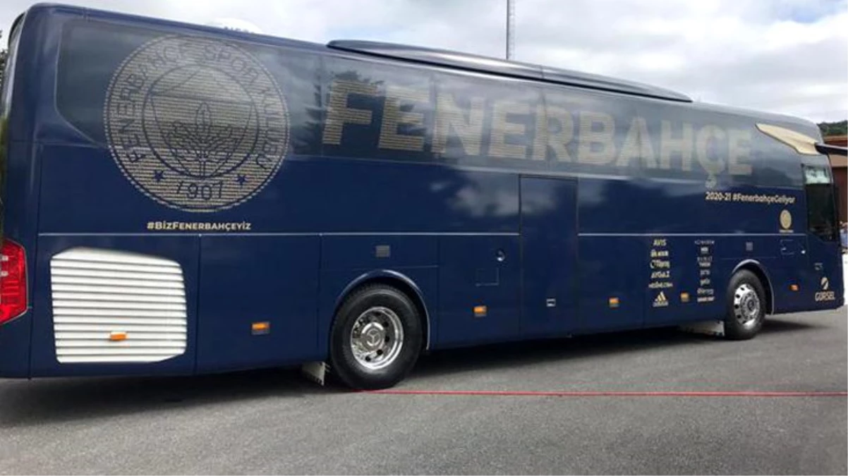 Fenerbahçe\'nin yeni takım otobüsündeki "Sevgi kurşun geçirmez" mesajı dikkatlerden kaçmadı