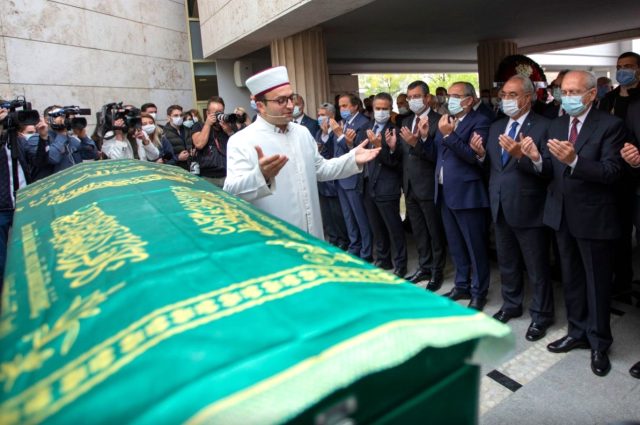 Son dakika haberleri... Fotoğraf karesinden çıkarılan Muharrem İnce: Partide bölücü kimmiş herkes gördü