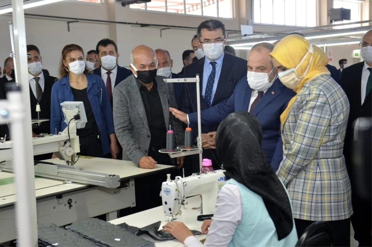 Son Dakika | Bakan Varank, Erzurum\'da Cazibe Merkezlerini Destekleme Programı Toplu Açılış Töreni\'nde konuştu Açıklaması