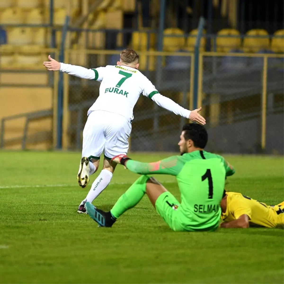 Bursaspor\'un Türkiye Kupası\'ndaki rakibi Karşıyaka oldu