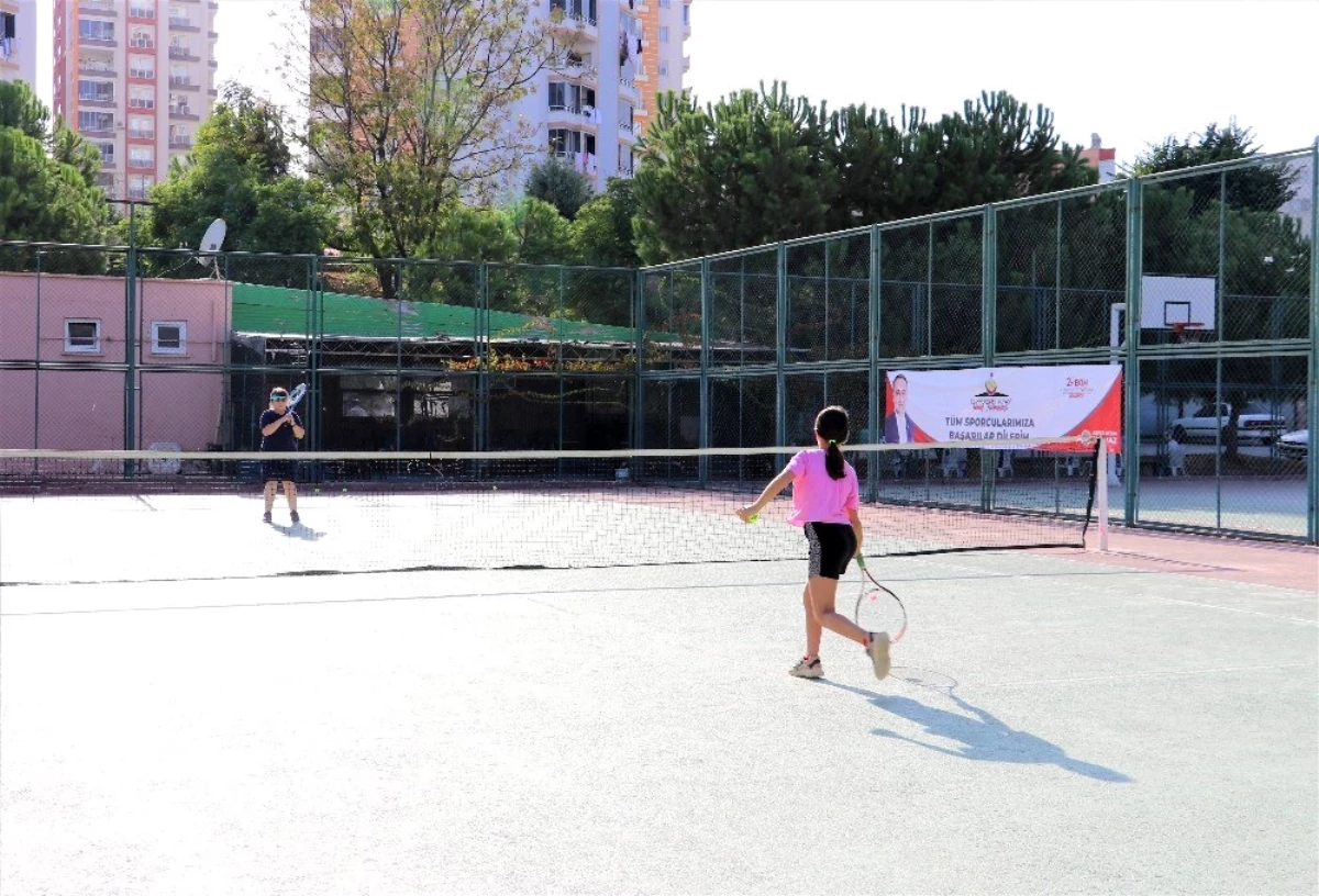 Cumhuriyet Kupası Tenis Turnuvası devam ediyor