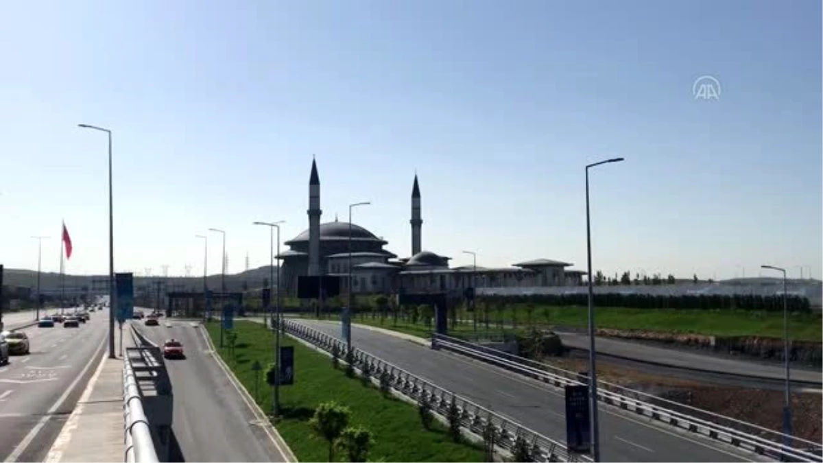 İstanbul Havalimanı Camisi\'nde "Kovid-19" önlemleri denetimi