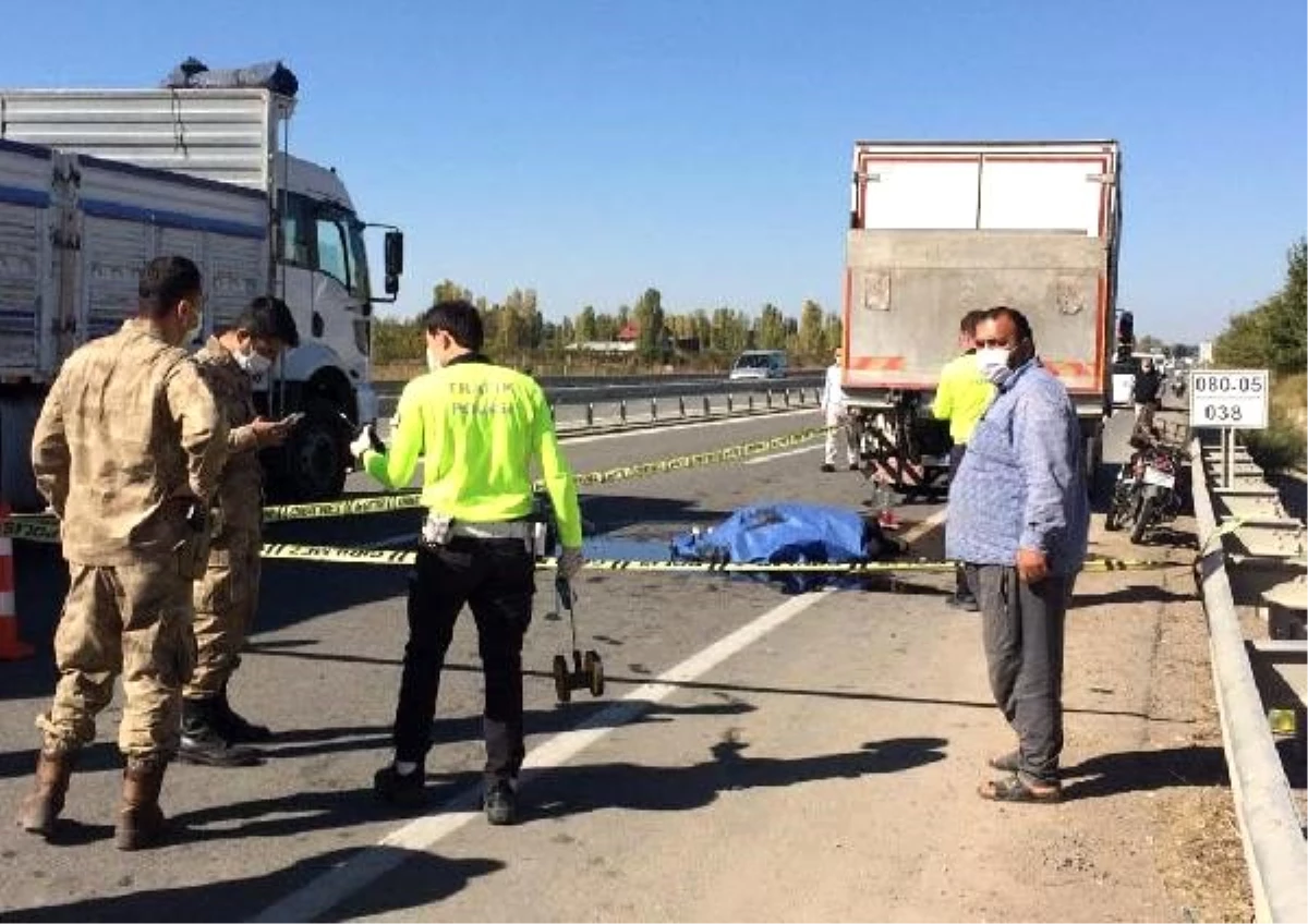 Son dakika haber | Kamyona arkadan çarpan motosiklet sürücüsü öldü