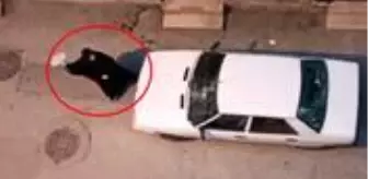 Kocasını başka bir kadının evinde yakalayan eş, mahalleyi ayağa kaldırdı