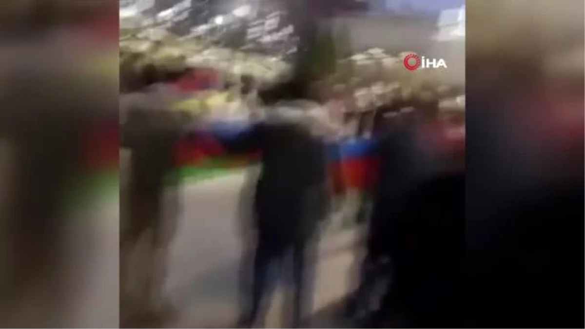 Polonya\'da Azerbaycanlıların gösterisine Ermenilerden müdahale