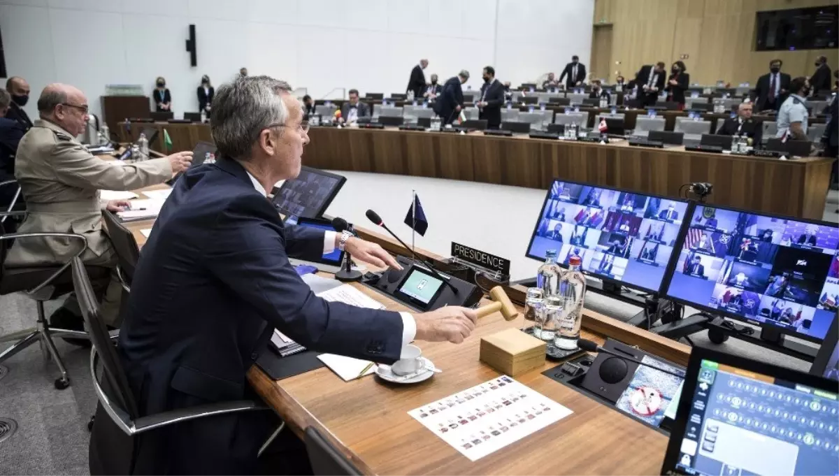 Stoltenberg: "Yunanistan ve Türkiye gelecek hafta yapılacak tatbikatları iptal etti"