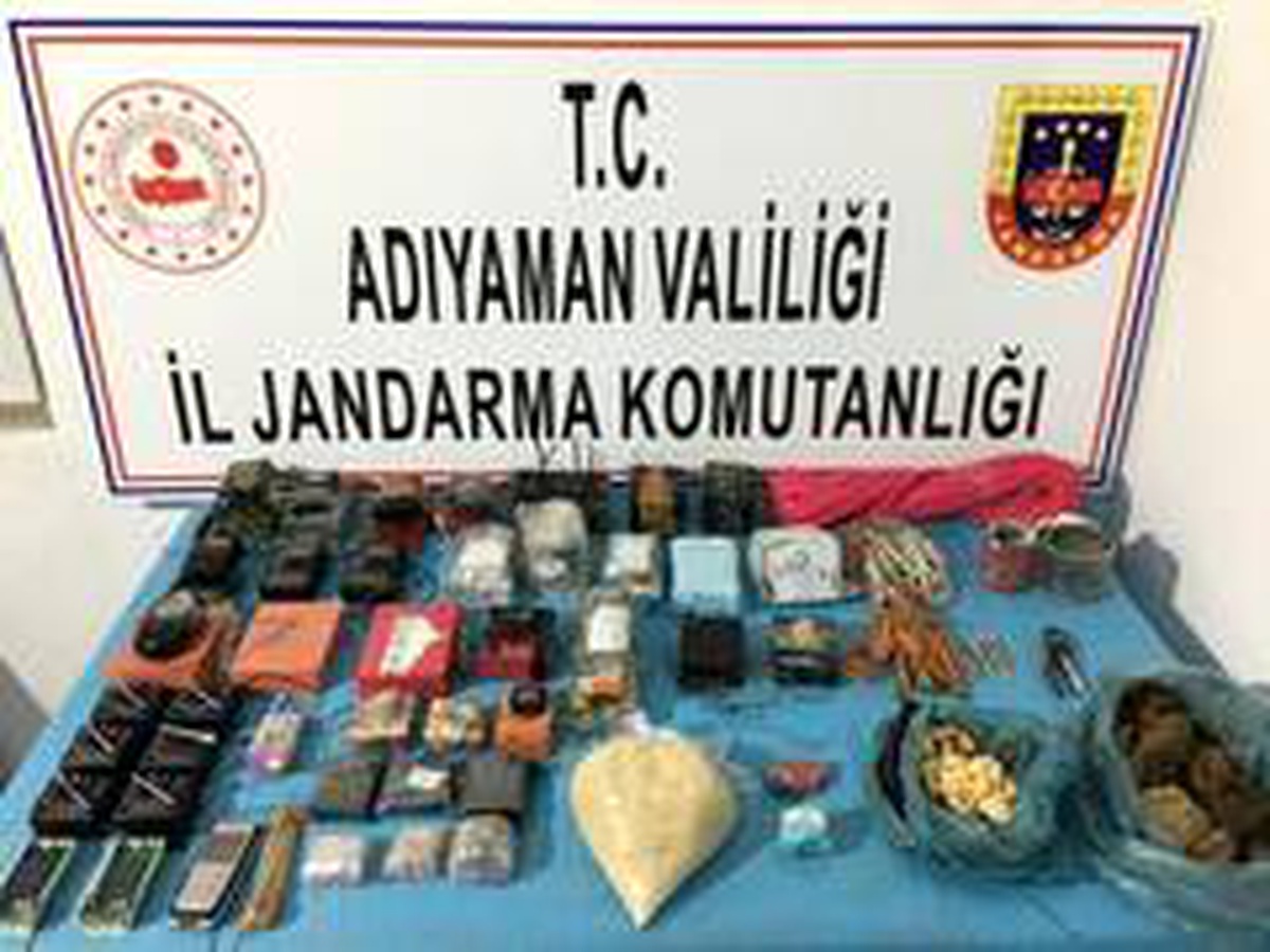 Adıyaman\'da toprağa gömülü patlayıcı ele geçirildi