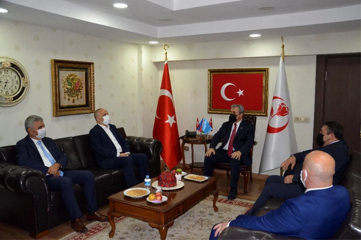 Türk-İş Başkanı Atalay\'dan Destici\'ye tebrik ziyareti