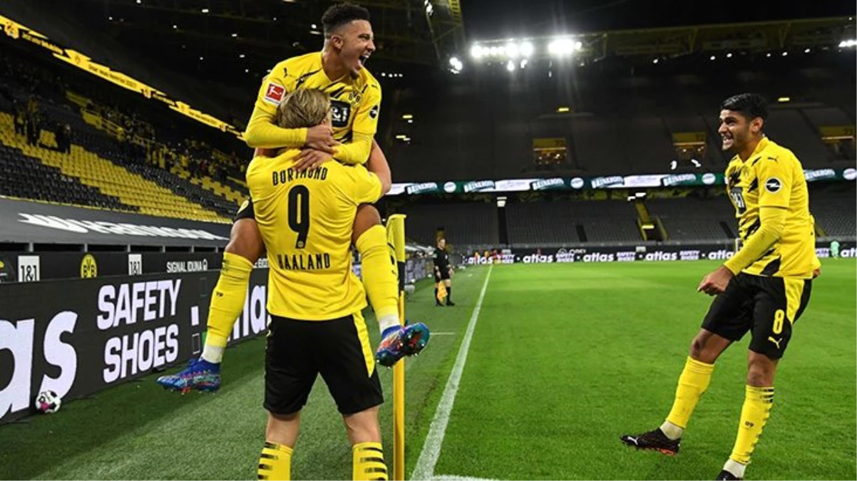Borussia Dortmund, derbide Schalke 04\'ü 3-0 mağlup etti