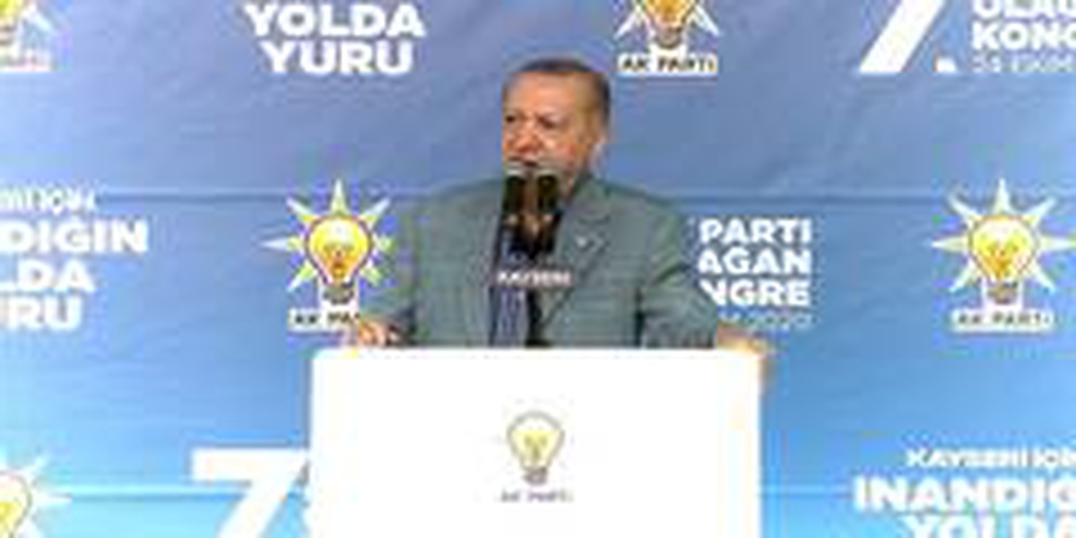 Cumhurbaşkanı Erdoğan, "Azeri kardeşlerimiz işgal altındaki topraklara doğru yürüyorlar