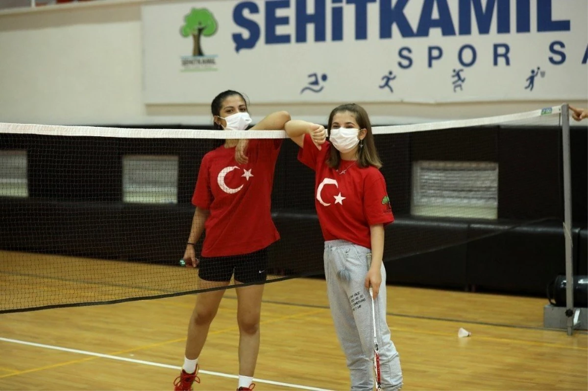 Gaziantep\'te "Geleneksel Badminton Cumhuriyet Kupası"
