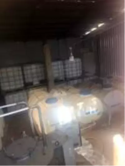 Sultangazi’de kaçak imalathaneye baskın 4 buçuk ton sahte Sultangazi’de kaçak imalathaneye baskın 4 buçuk ton sahte