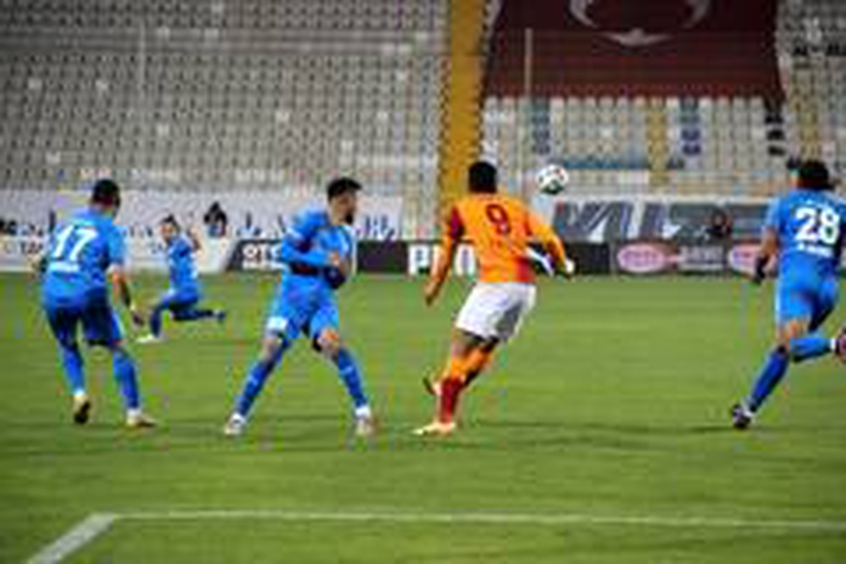 Süper Lig: BB Erzurumspor: 0 Galatasaray: 1 (Maç devam ediyor)