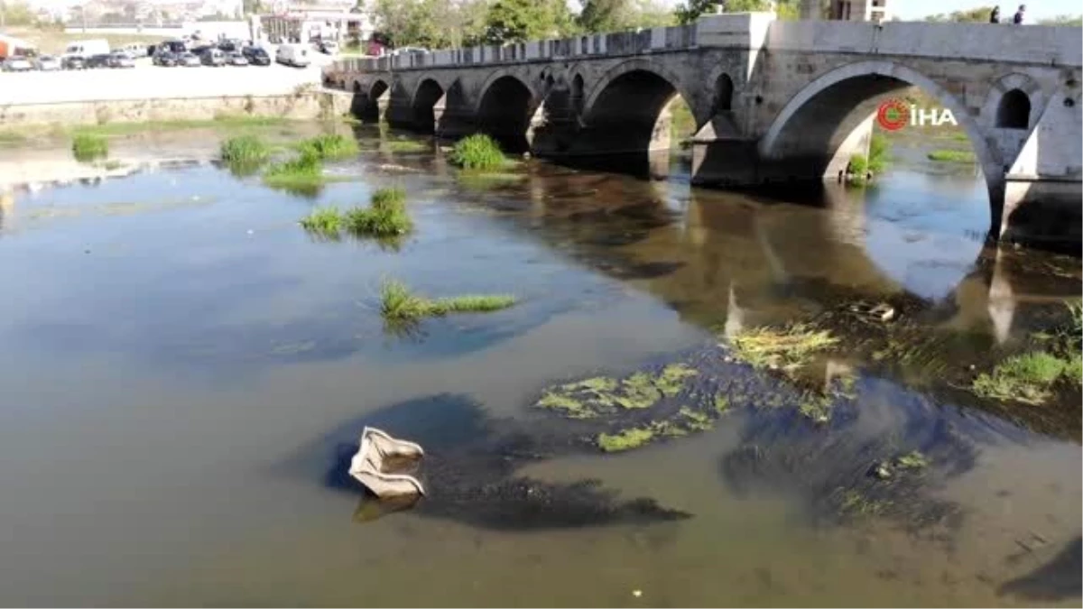 Tunca Nehri\'nde kirlilik ve kuraklık böyle görüntülendi