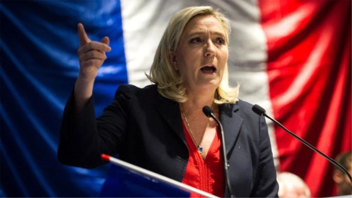 Fransa bir kez daha İslam\'ı hedef aldı! Aşırı sağcı liderden "Başörtüsü yasaklansın" çağrısı