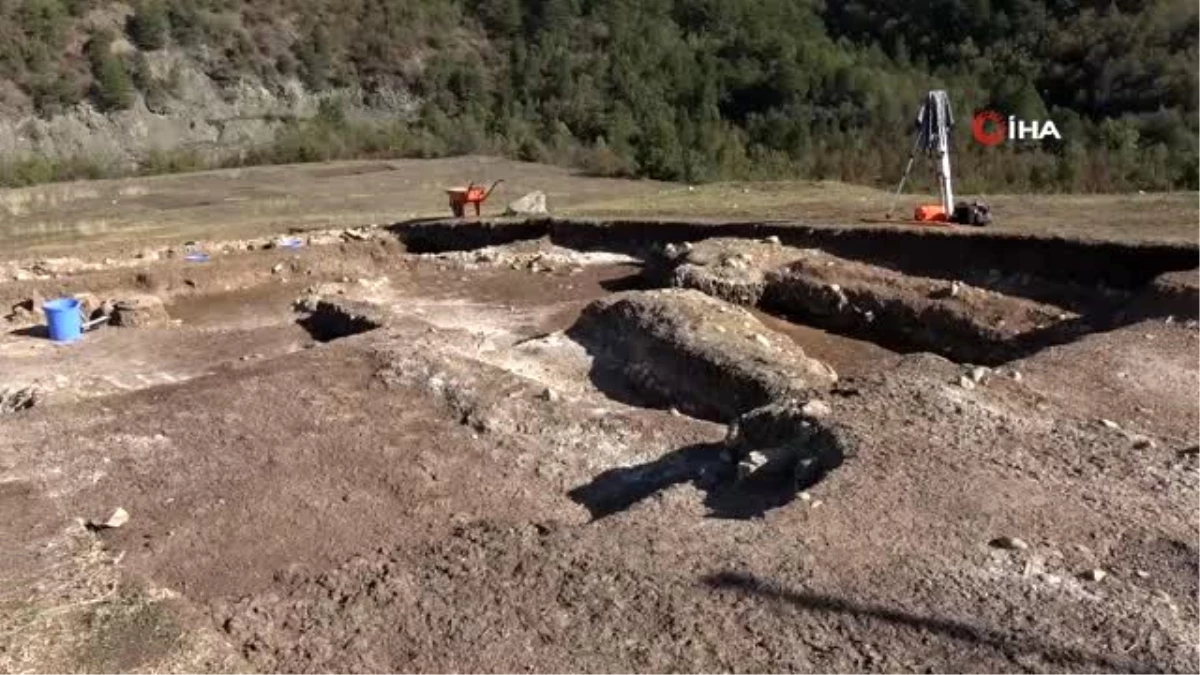 Ezber bozan 12 bin yıllık Kahin Tepe\'de kazı çalışmalarına yerinde inceleme