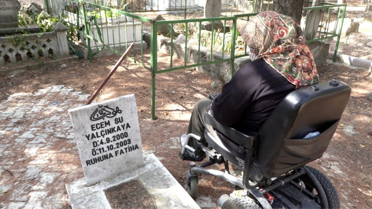 Isparta\'da yürüme engelli anne 17 yıl sonra kızının kabrine gidebildi