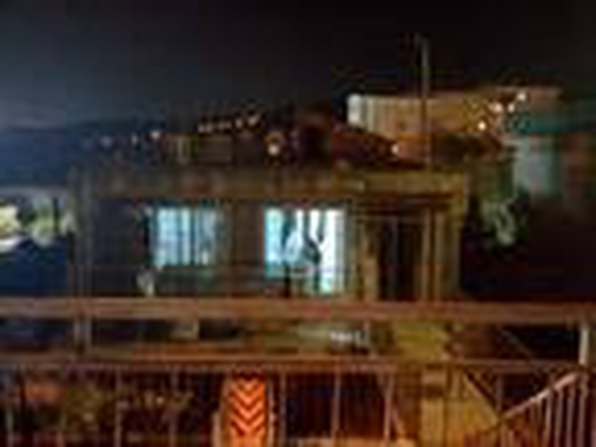 İkinci kattan beton zemine düşen 2 yaşındaki çocuk, yaşamını yitirdi