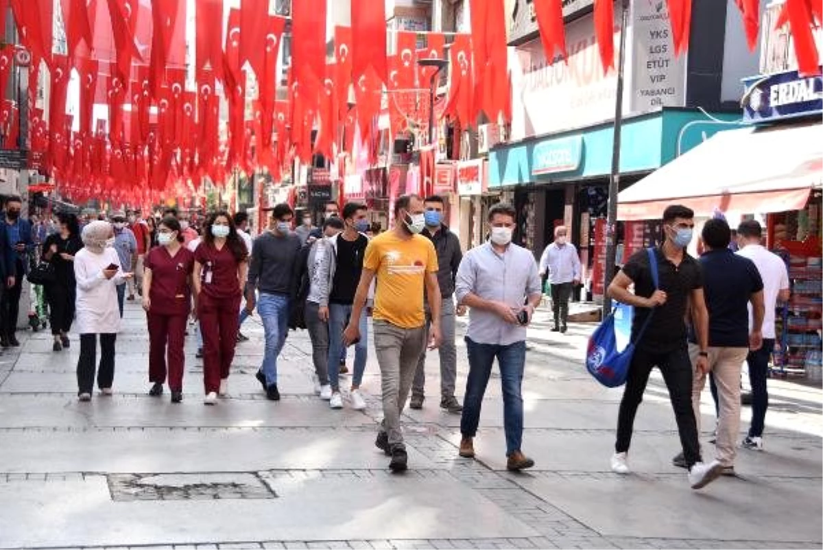 İzmir Valisi Köşger: Vaka sayıları iki katına çıktı, İzmirliler daha duyarlı olmalı