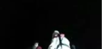 Lastik botta 22 göçmen yakalandı