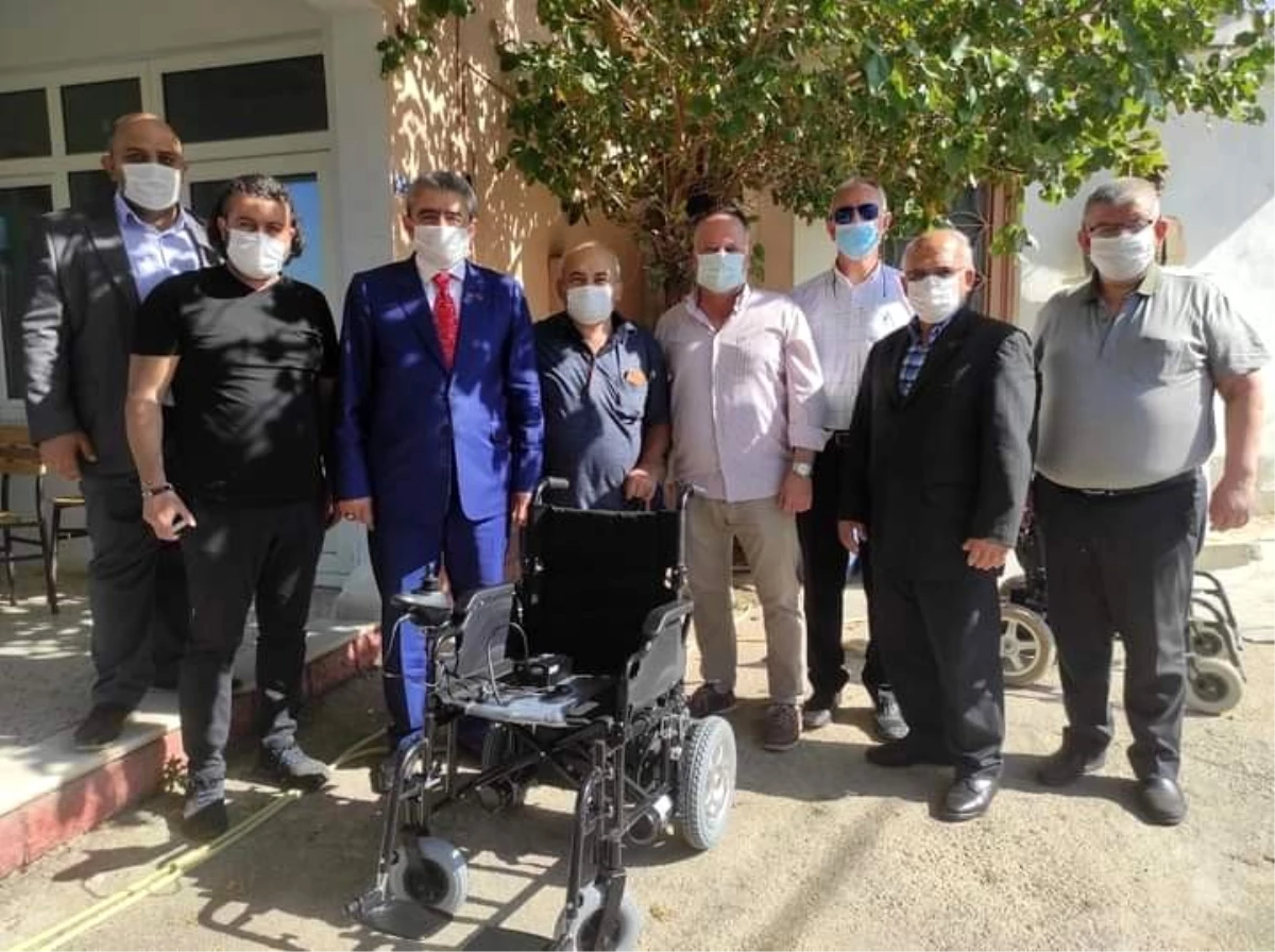 MHP Aydın\'dan tekerlekli sandalye desteği