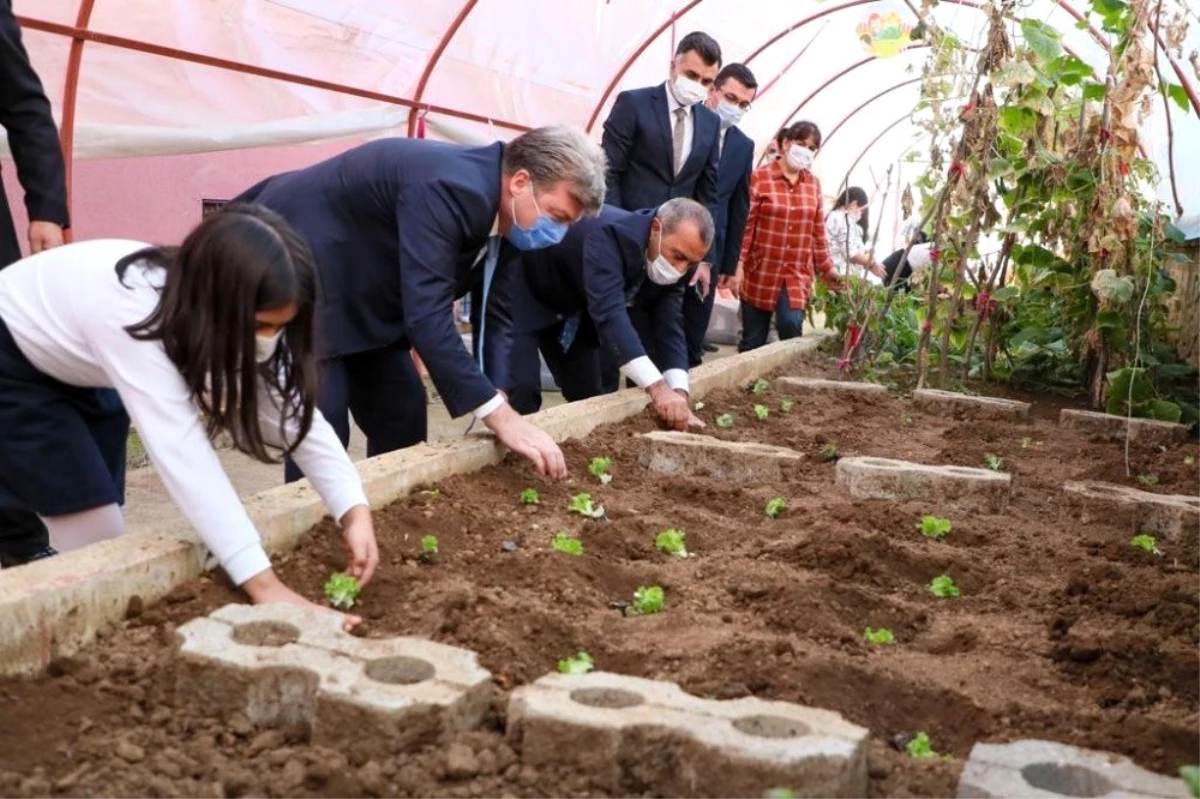 Ordu Valisi haftaya okul ziyaretleriyle başlıyor