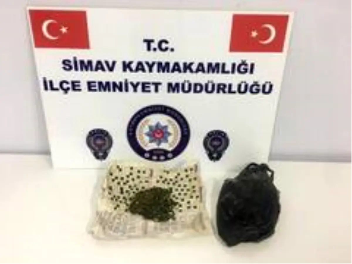 Şüpheli araçta uyuşturucu ele geçirildi