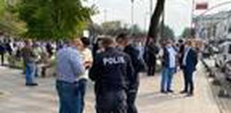 Taksici, kavgayı ayırırken bıçaklandı