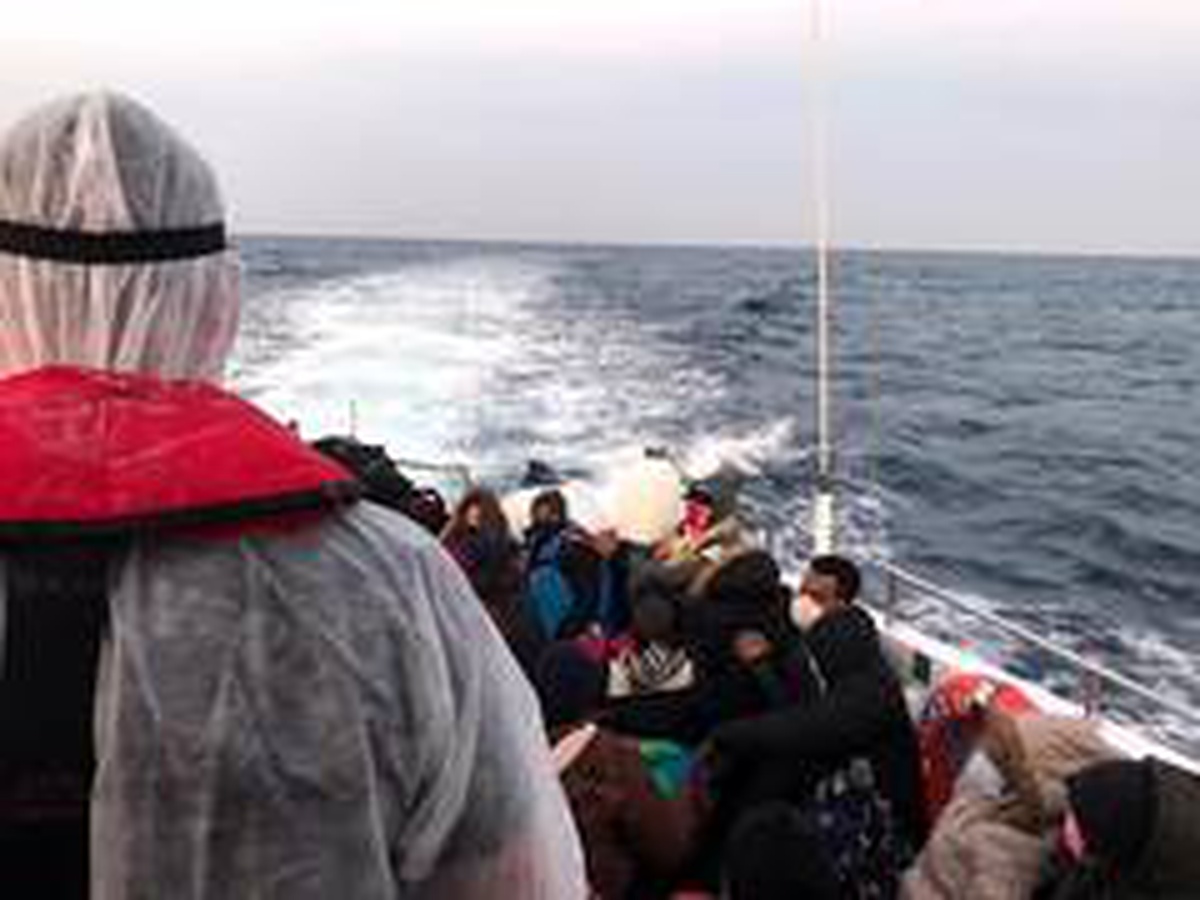 Yunanistan ölüme terk etti, Türk Sahil Güvenlik ekipleri kurtardı