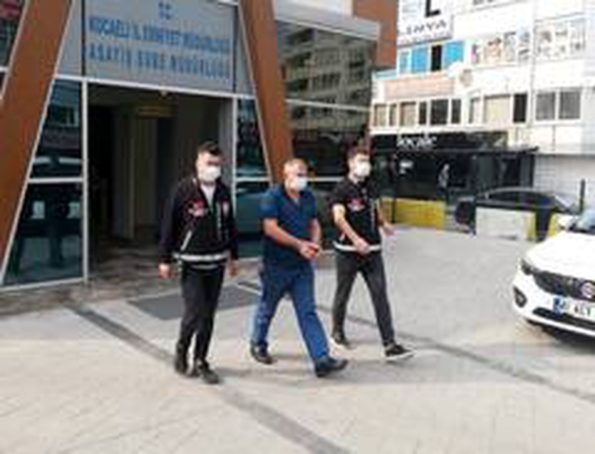 Çaldıkları kamyonete sahte plaka takan 2 hırsız yakalandı