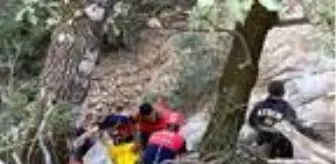 Cip uçuruma yuvarlandı, sürücü öldü