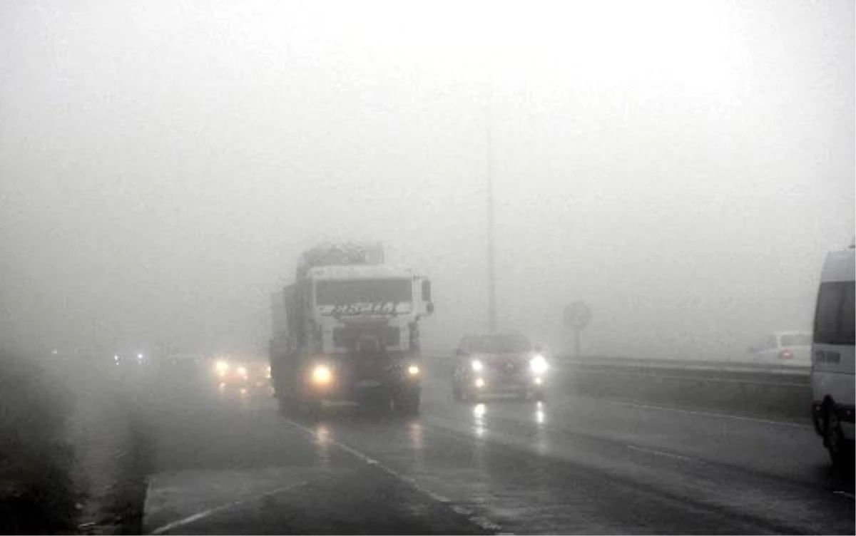Çorlu\'da yoğun sis; eğitim uçuşları iptal edildi