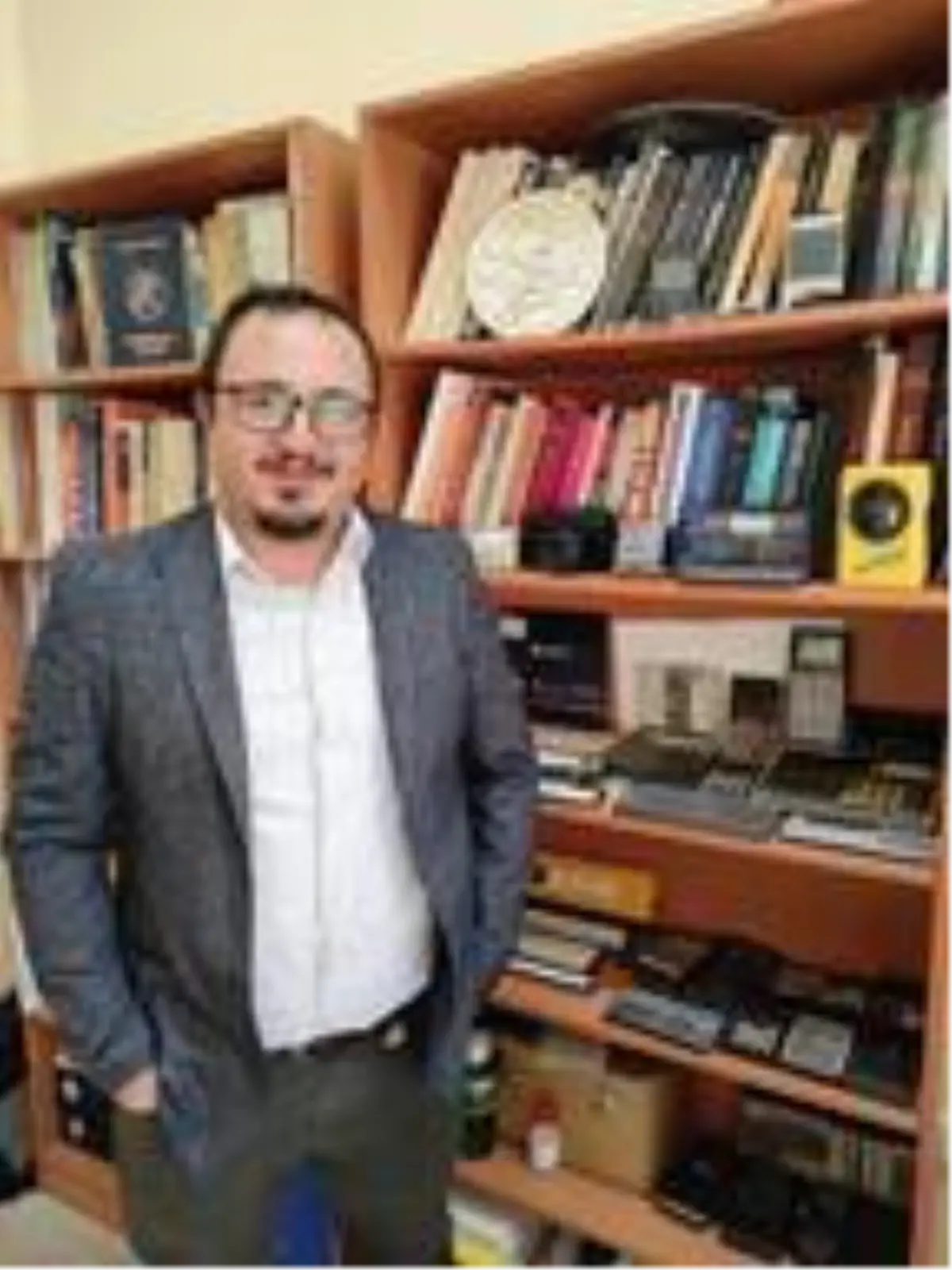 Doç. Dr. Dervişoğlu\'ndan Ay\'da bulunan suyla ilgili açıklama
