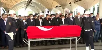 Eski Sağlık Bakanı Osman Durmuş son yolculuğuna uğurlandı