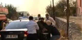 İskenderun'da çıkan orman yangını yerleşim yerlerine sıçradı, evler tahliye edildi